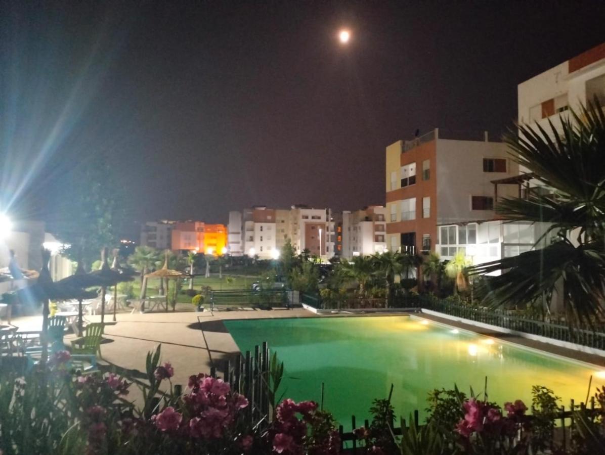 Au Bord De La Mer. Apartamento